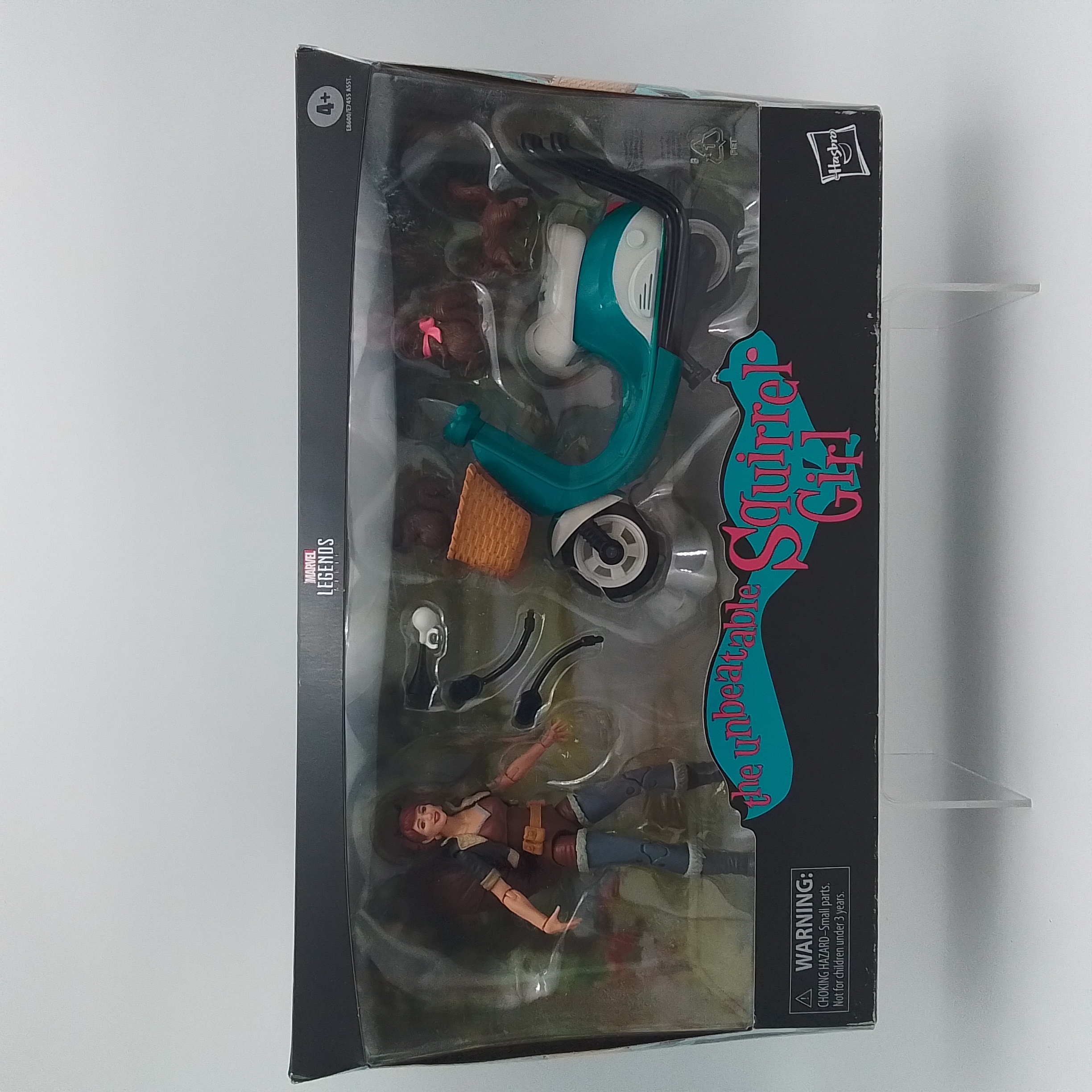 MARVEL LEGENDS THE UNBEATABLE SQUIRREL GIRL SET
