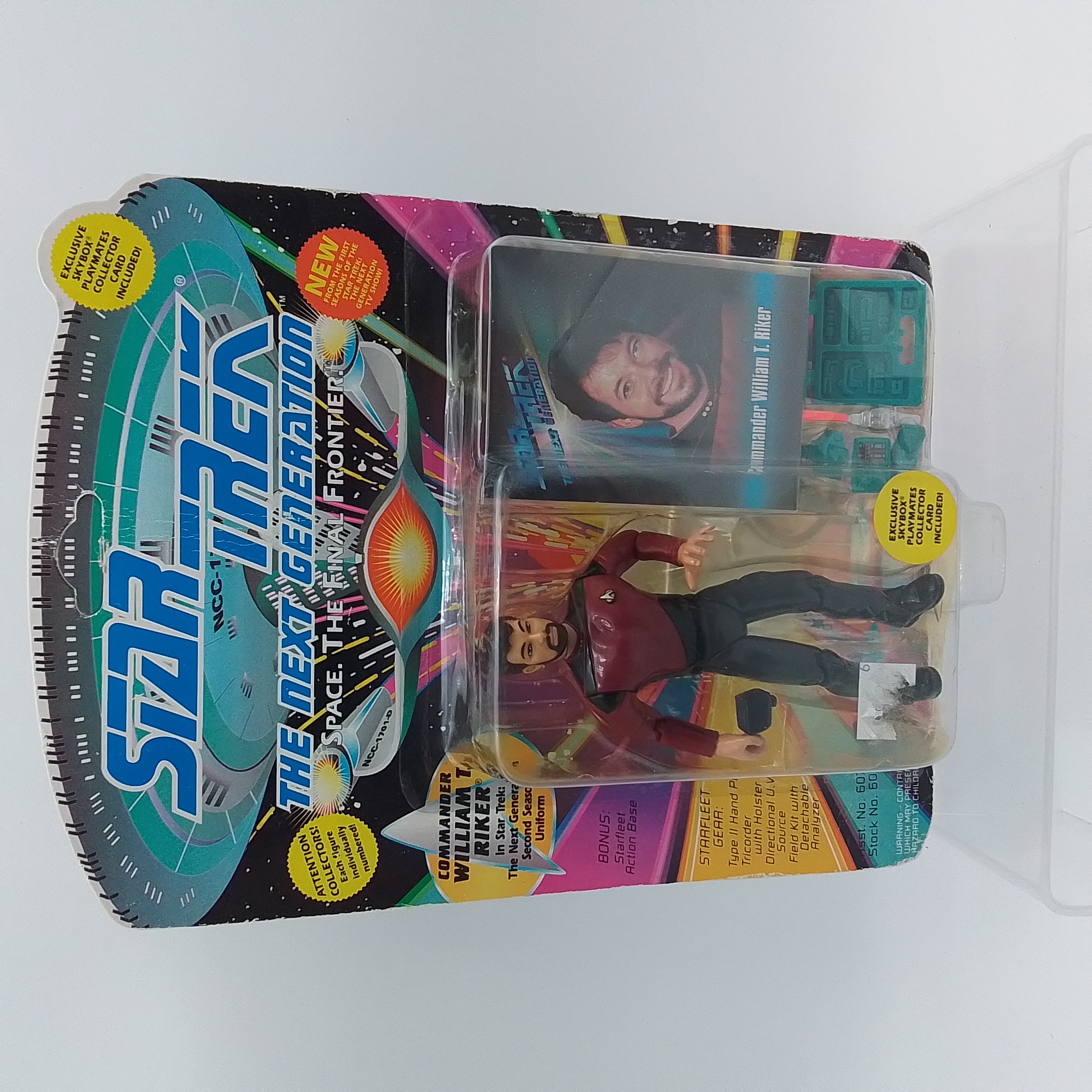PLAYMATES TOYS STAR TREK THE NEXT GENERATION COMMANDER WILLIAM T. RIKER